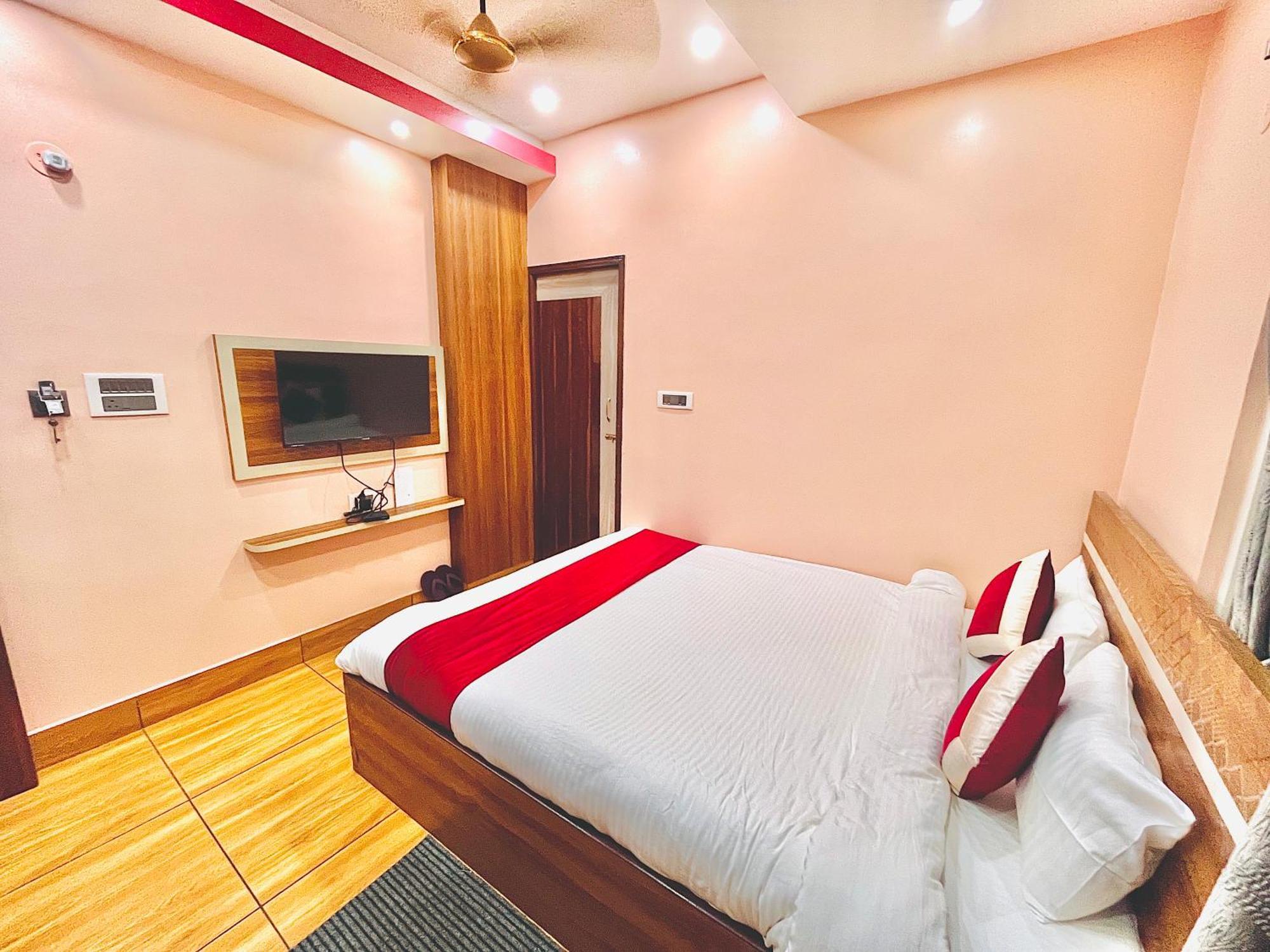 כלכותה Hotel Kanan Inn מראה חיצוני תמונה