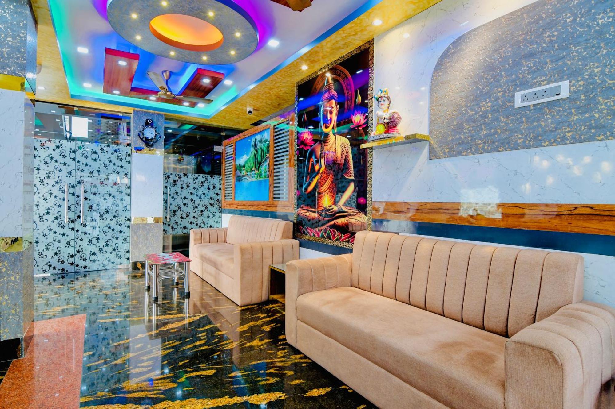 כלכותה Hotel Kanan Inn מראה חיצוני תמונה