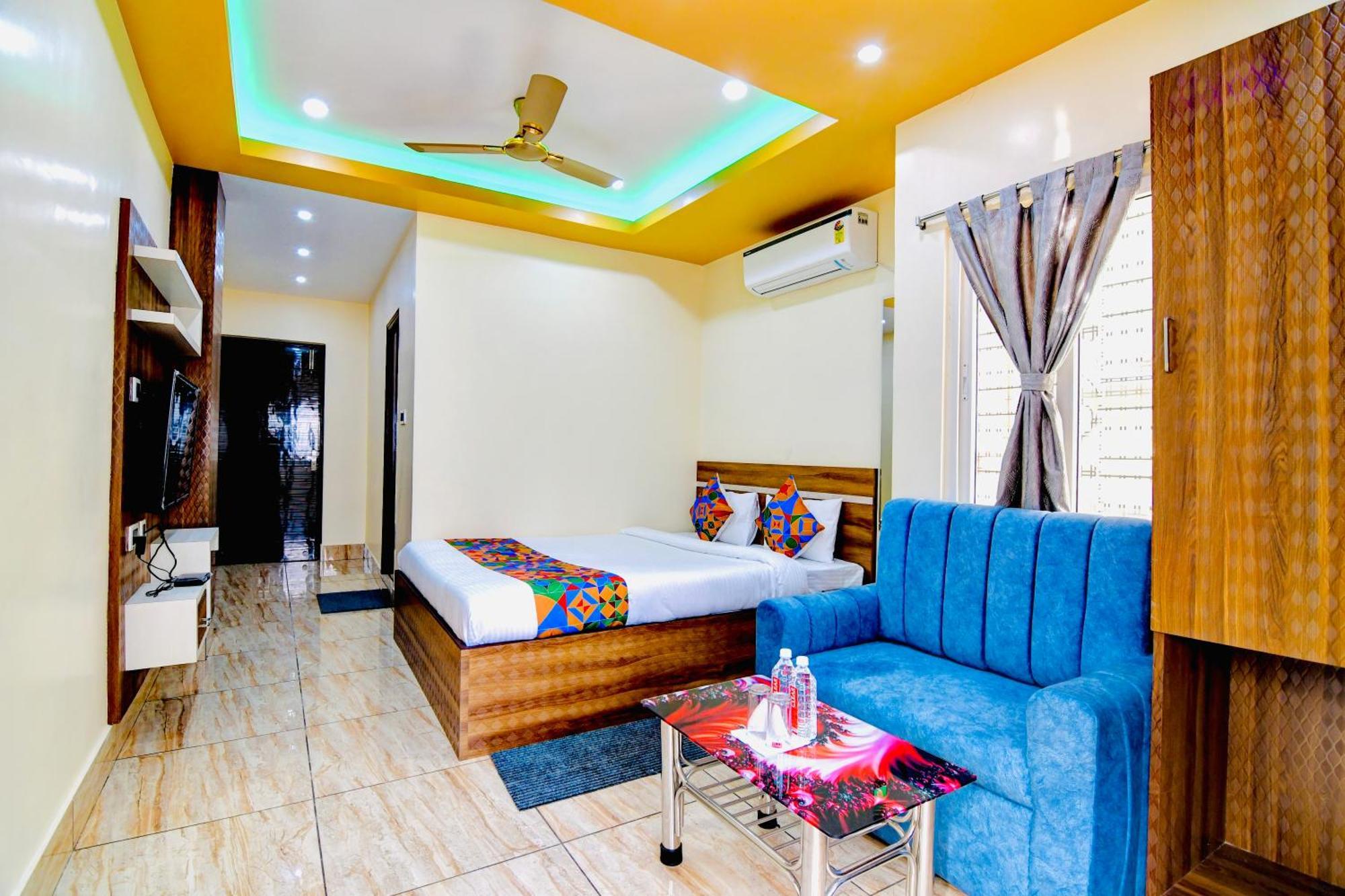 כלכותה Hotel Kanan Inn מראה חיצוני תמונה