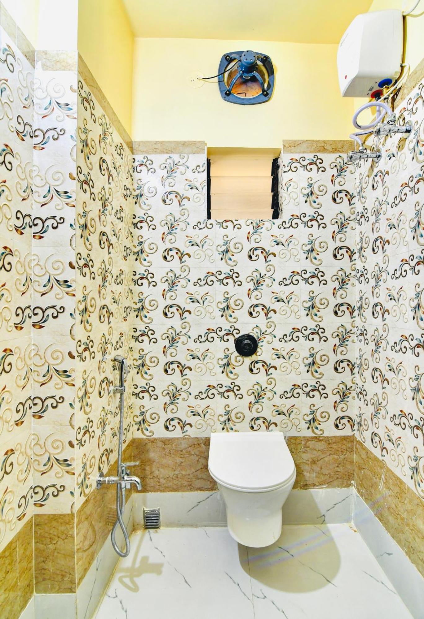 כלכותה Hotel Kanan Inn מראה חיצוני תמונה
