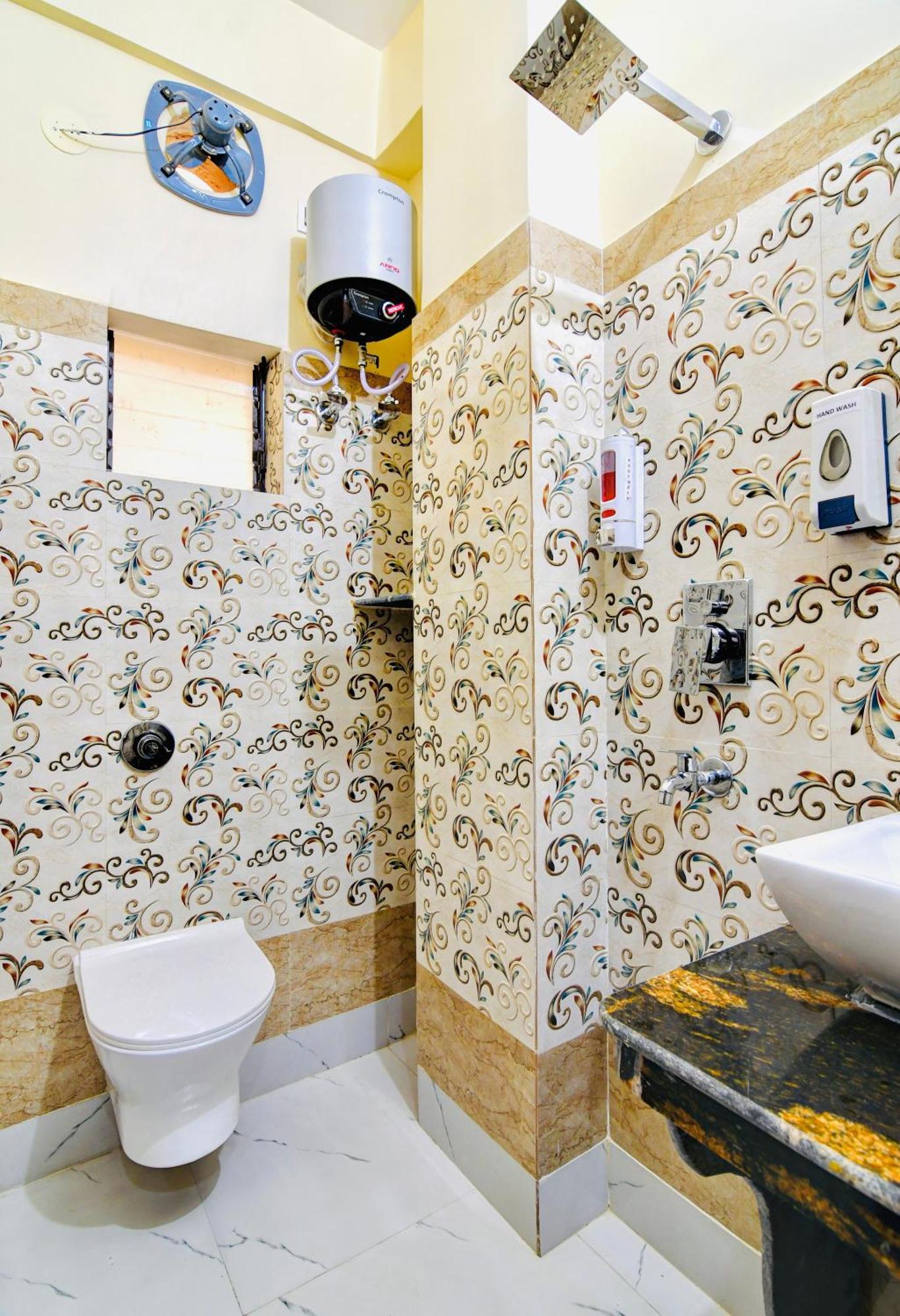 כלכותה Hotel Kanan Inn מראה חיצוני תמונה