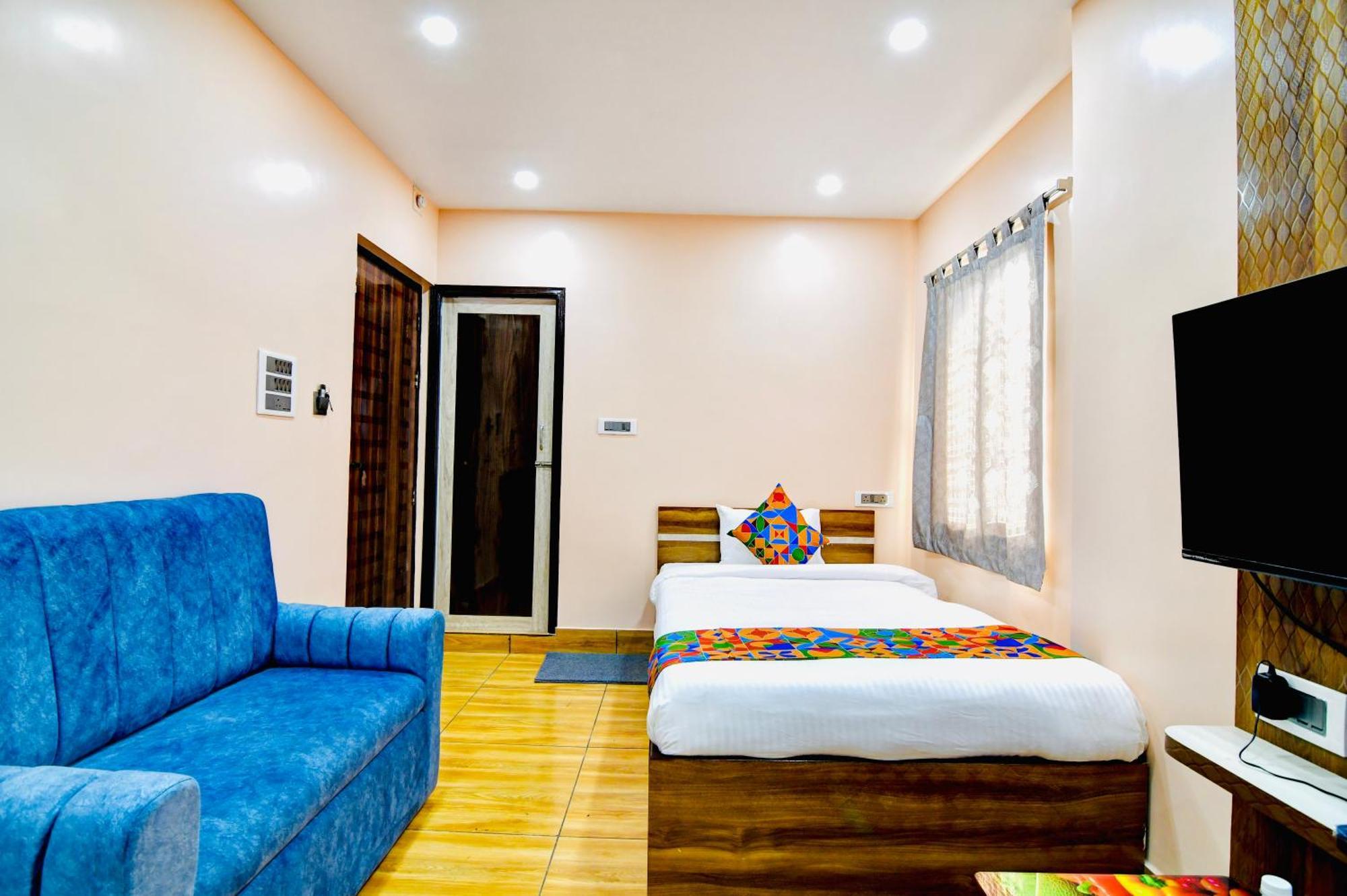 כלכותה Hotel Kanan Inn מראה חיצוני תמונה