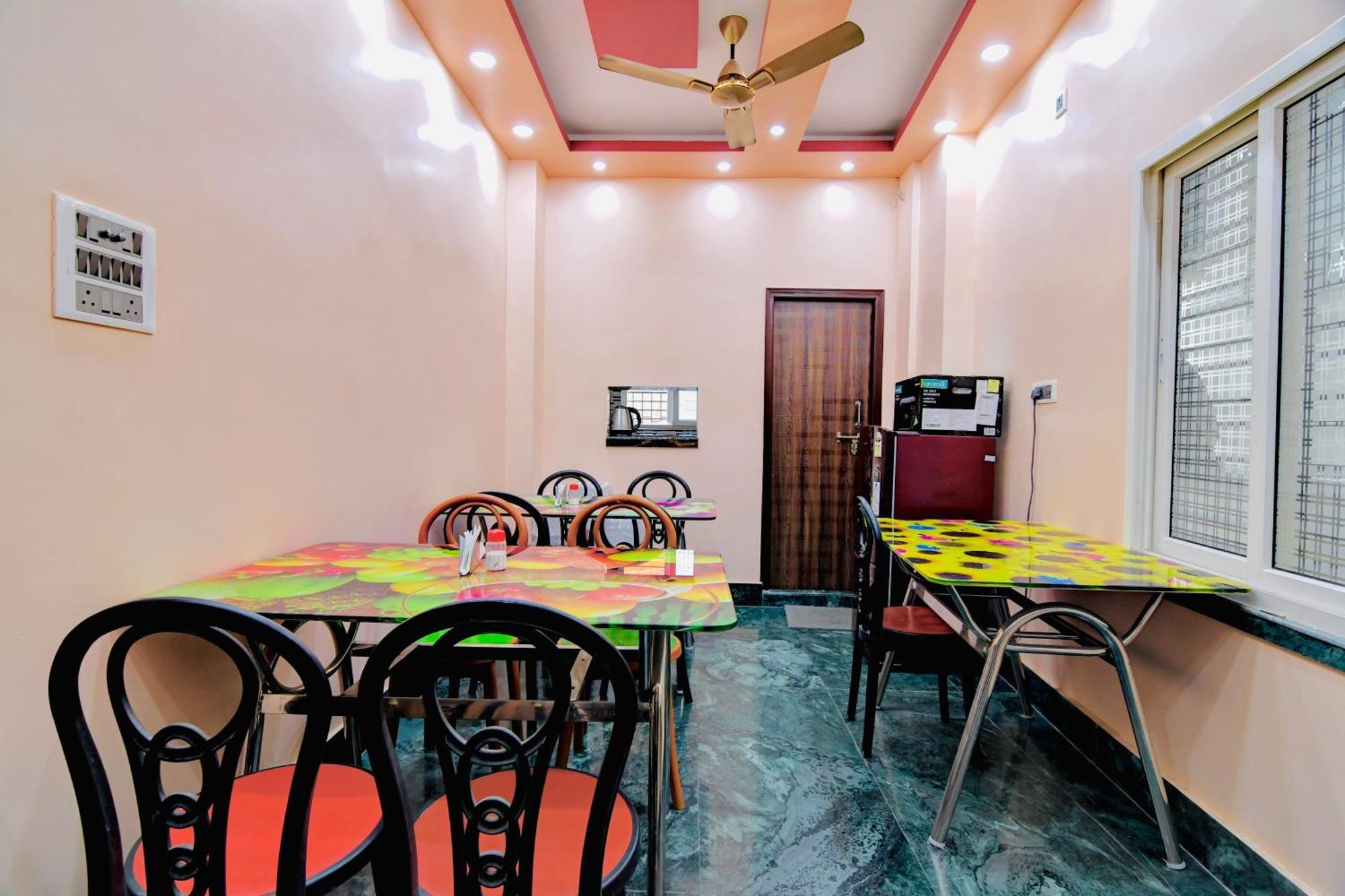 כלכותה Hotel Kanan Inn מראה חיצוני תמונה
