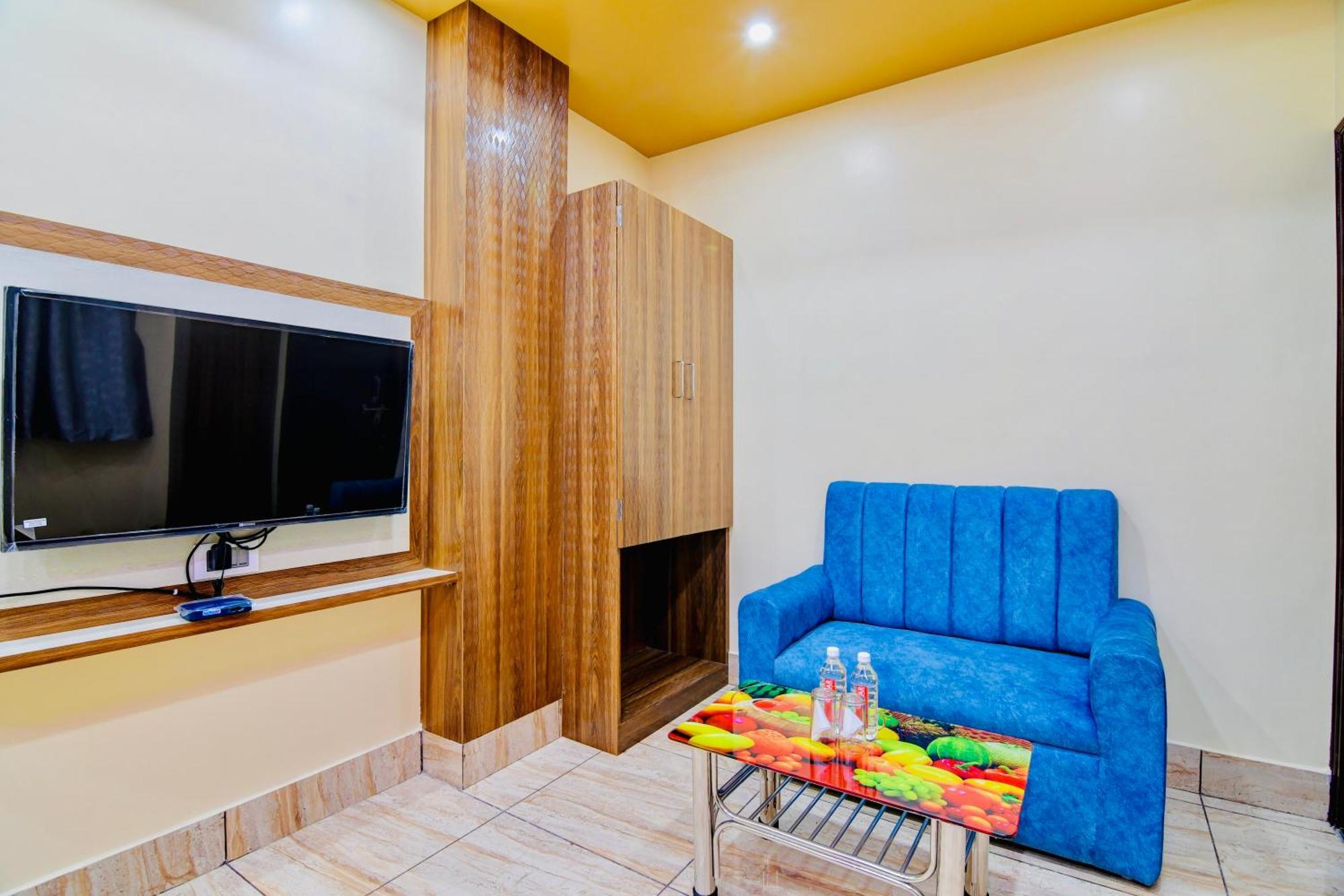 כלכותה Hotel Kanan Inn מראה חיצוני תמונה
