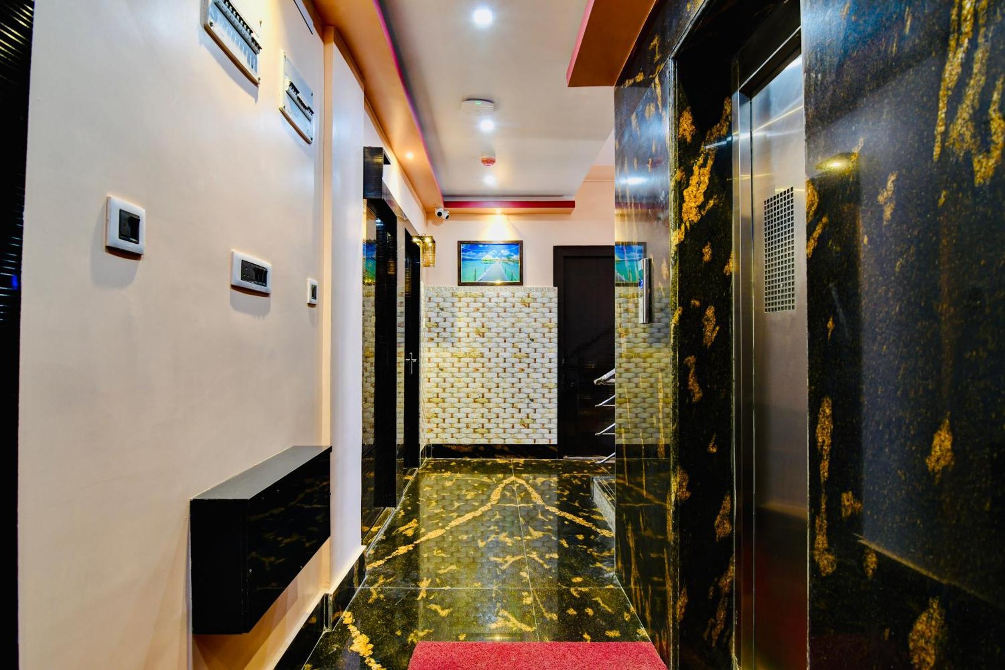 כלכותה Hotel Kanan Inn מראה חיצוני תמונה