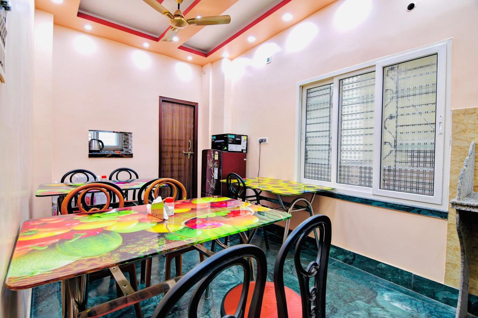 כלכותה Hotel Kanan Inn מראה חיצוני תמונה